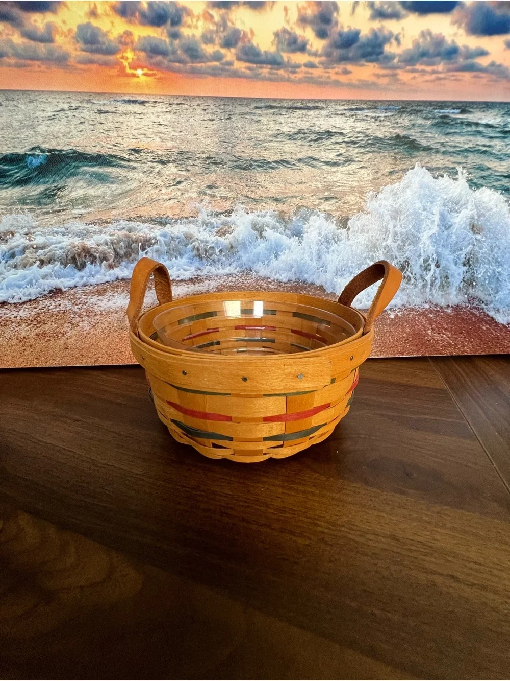 Longaberger 1999 small round basket.